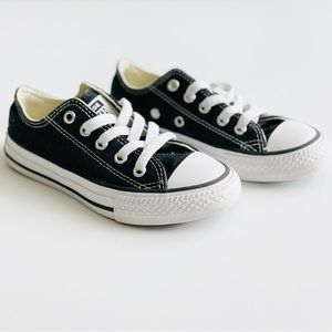 Converse SIZE 11 black white toddlers shoes
